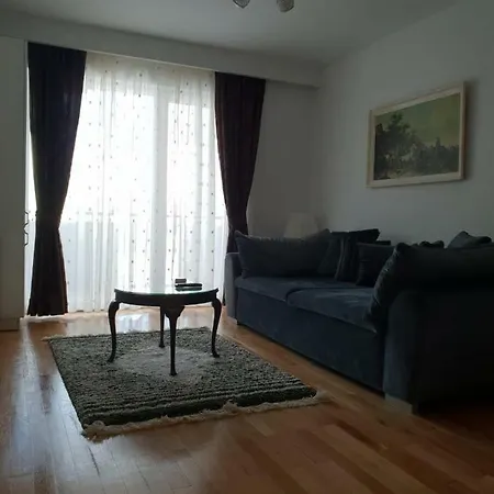 Deluxe Grand Park Апартаменти *