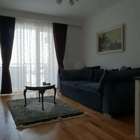Deluxe Grand Park Апартаменти