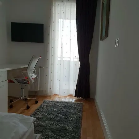 Deluxe Grand Park Апартаменти
